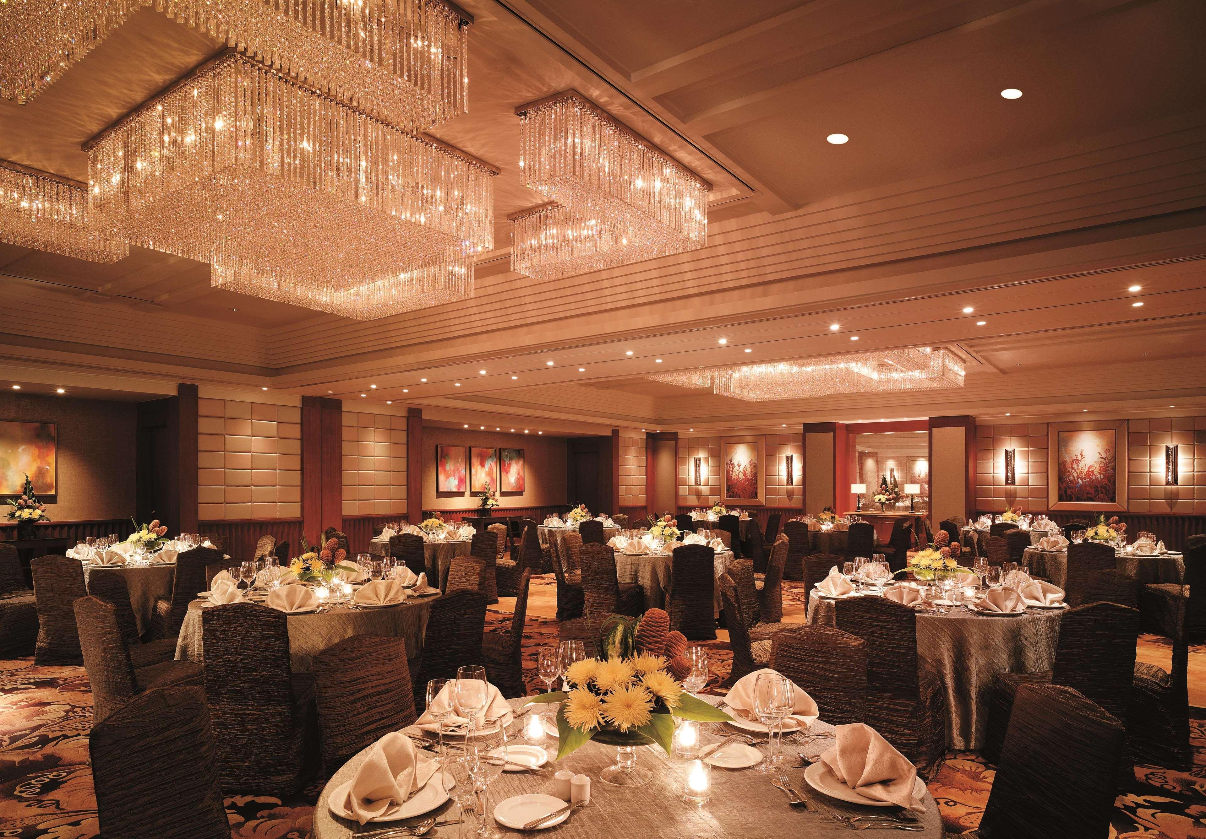 Makati Shangri-la, Manila