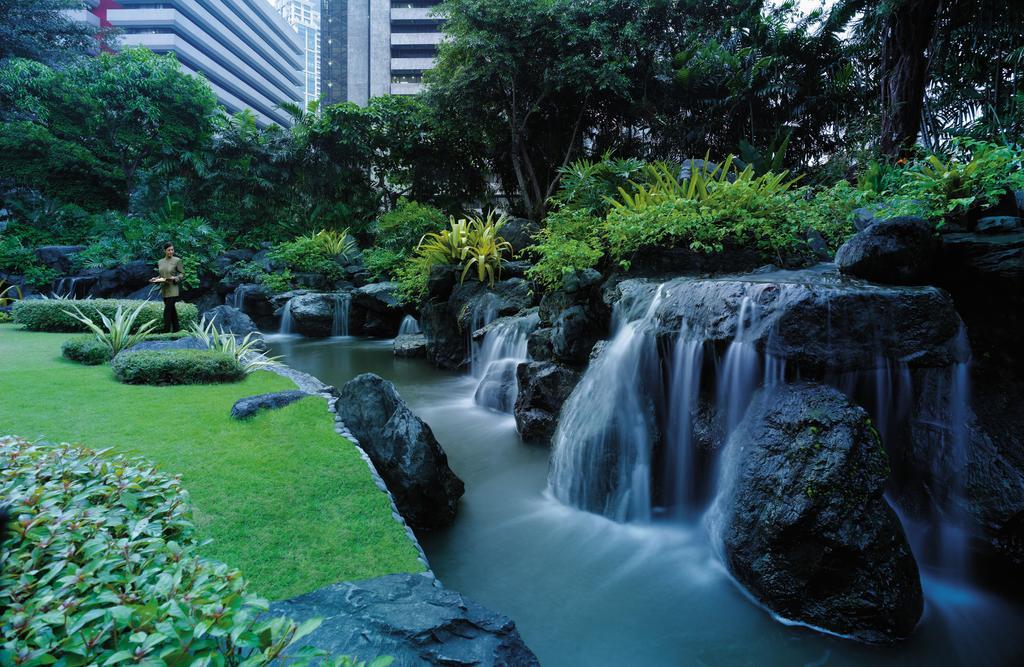 Makati Shangri-la, Manila