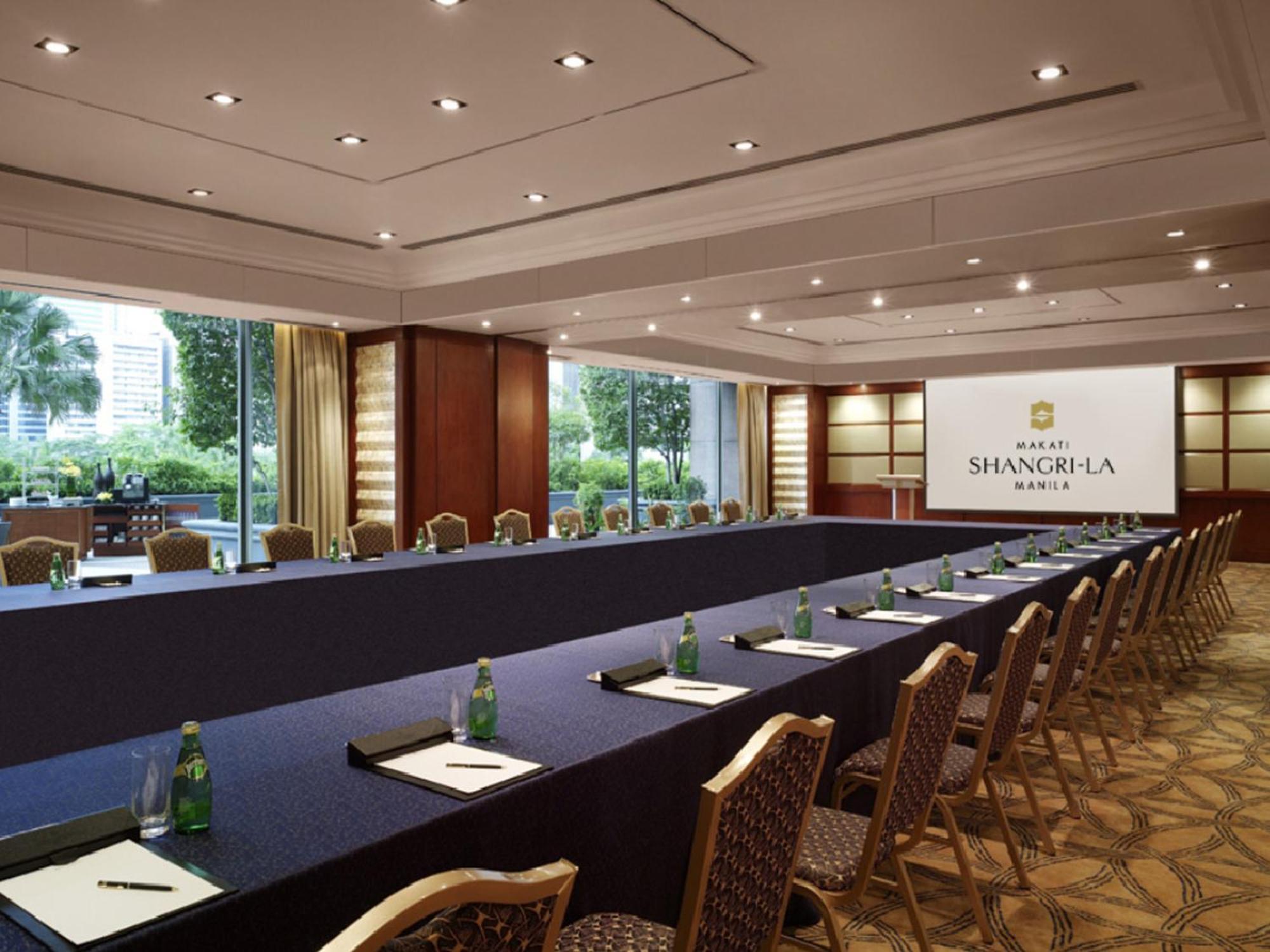 Hotel Makati Shangri-la, Manila 5*